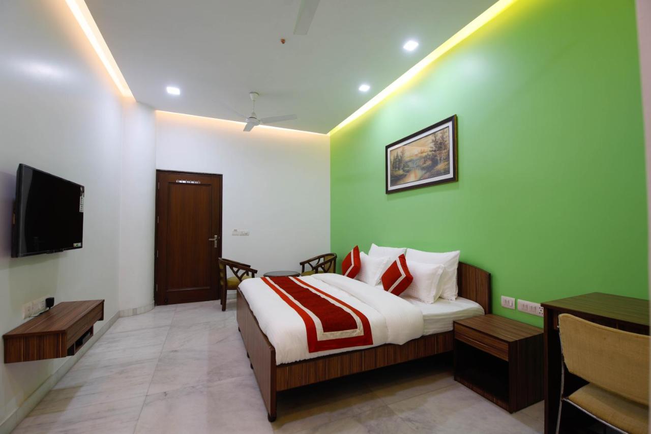 Peepal Tree Residency Bed & Breakfast New Delhi Exterior photo